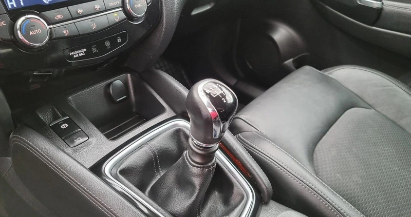 Nissan Qashqai cena 79900 przebieg: 148896, rok produkcji 2019 z Koniecpol małe 301